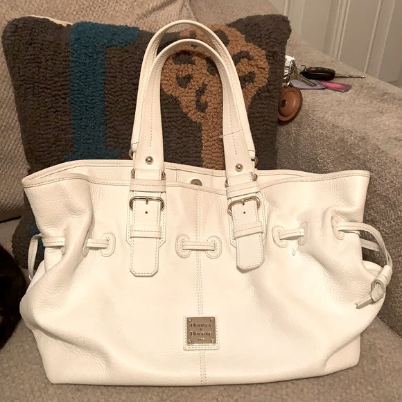 Dooney & Bourke Handbags - Dooney & Bourke Leather Bag